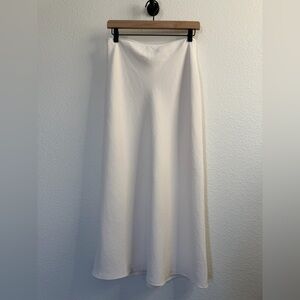 Flowing slip bias skirt crepe